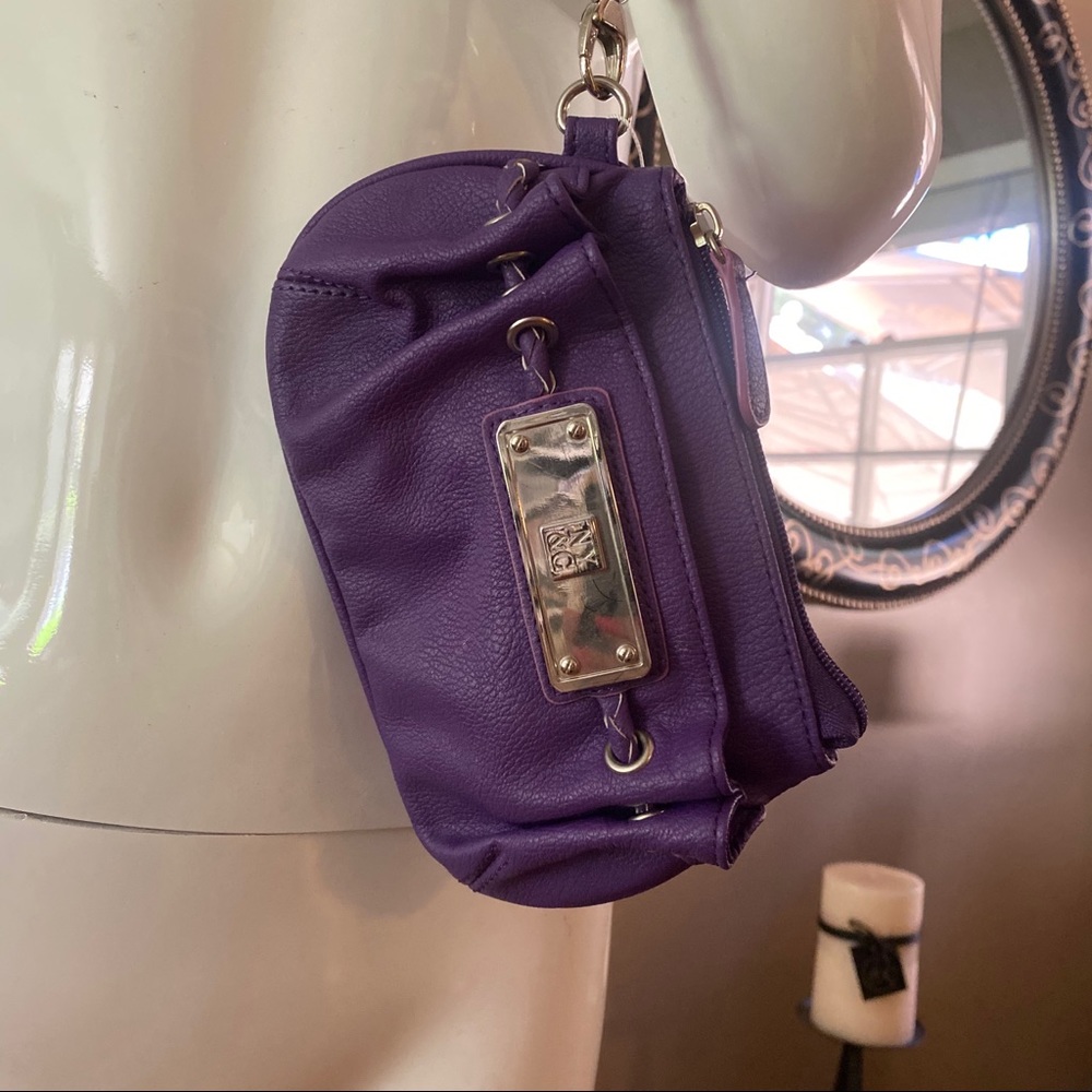 NWT NY&Co Purple Wristlet 💜